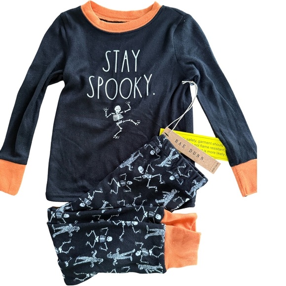 Rae Dunn Stay Spooky Kids Halloween Pajama Set - Black and Orange NWT Size 3T - Picture 2 of 4